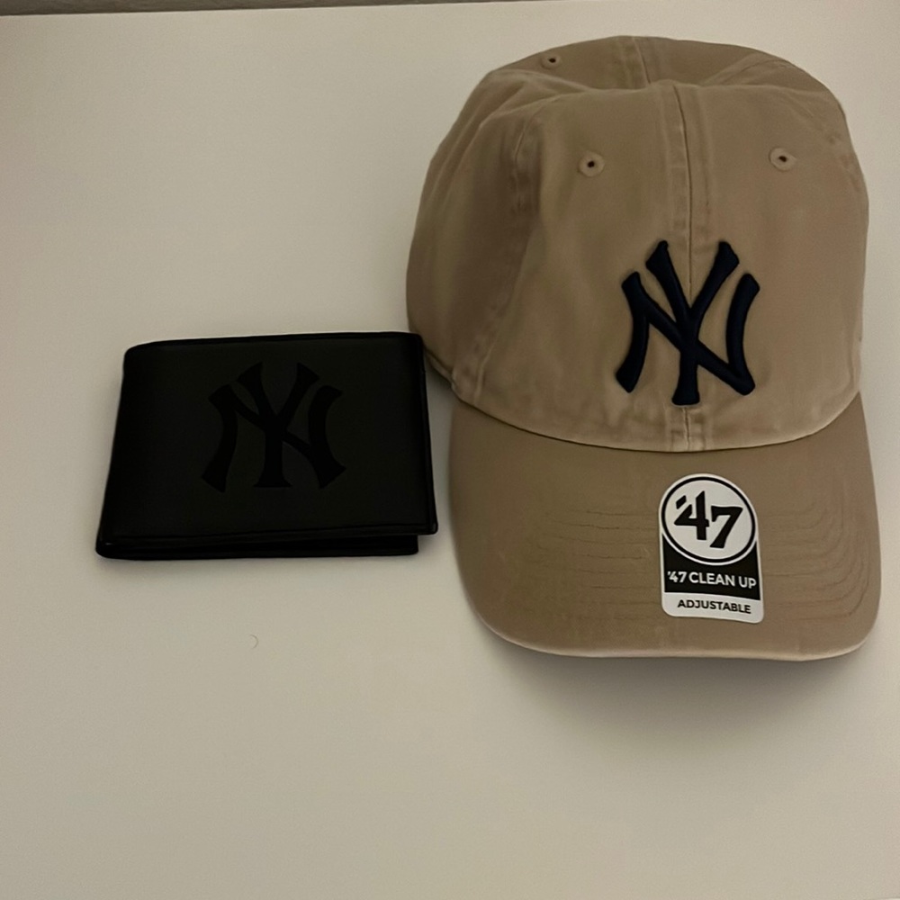 New York Yankees cap and wallet